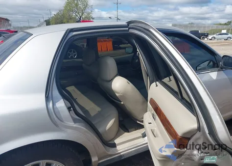 2010 Mercury Grand Marquis Ls (Fleet Only) из США, поврежденный, VIN 2MEBM7FVXAX627718